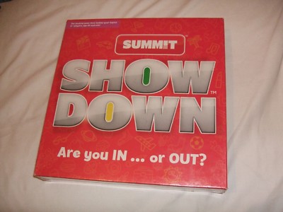 New Summit Showdown Game By Winning Moves UK 2008 Sealed But Corner Knocked