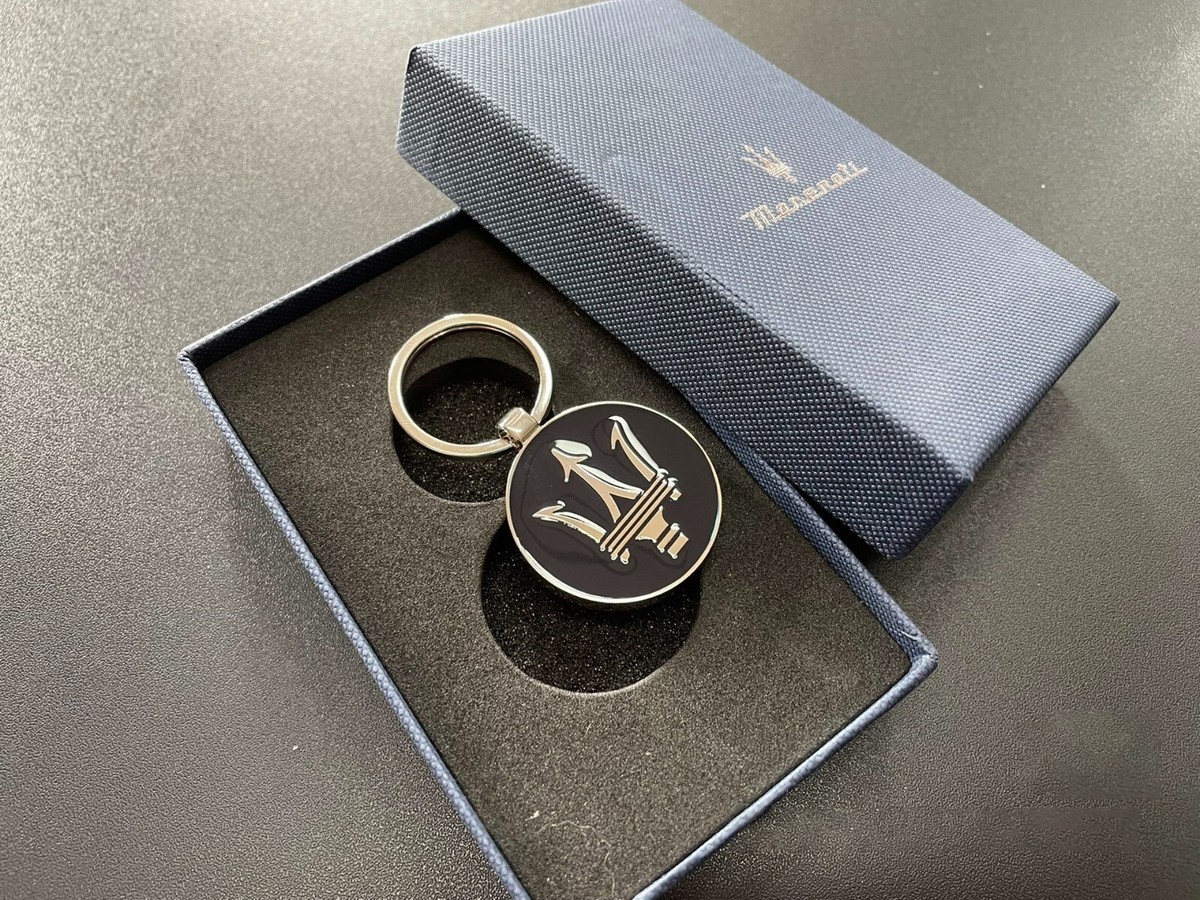 Maserati 100周年記念キーホルダー マセラティ専門店！ミラコラーレ