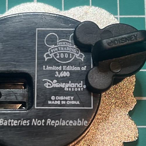 "Believe…In Holiday Magic" Disneyland Limited Edition Pin Mickey Pluto Disney - Bild 11 von 18