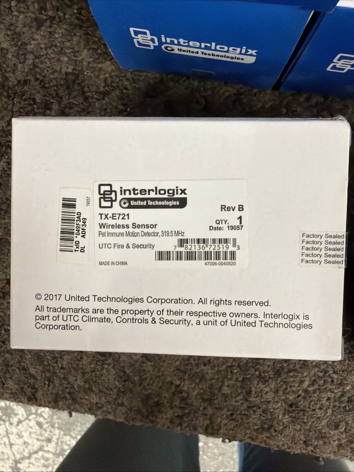 Interlogix TX-E721 Sensor Wireless Pet Immune Motion Detector