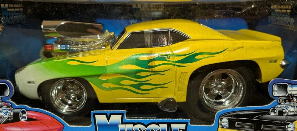 Muscle Machines 1/18 Scale '69 Chevrolet Camaro Yellow W/ Green Flames NIB - Image 2 of 4