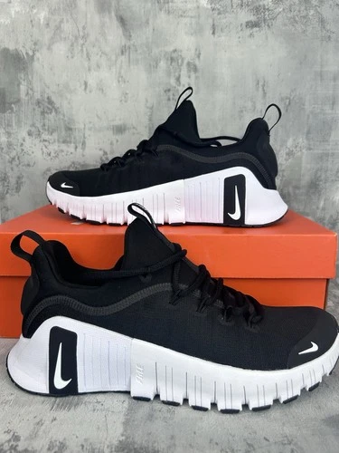 Nike Free Metcon 6 Entrenamiento Gimnasio Zapato Para Mujer Talla 6 Negro/Blanco FJ7126-001 NUEVO - Foto 1 de 7