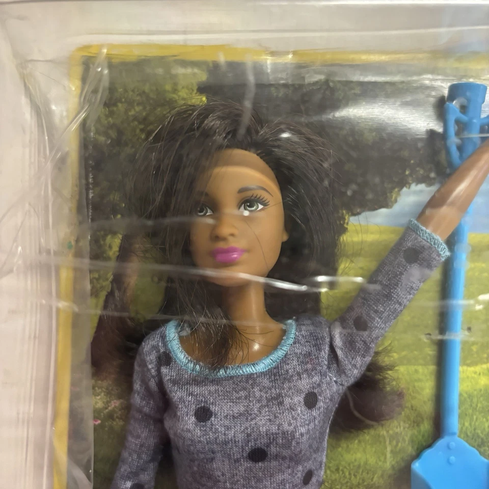 BRAND NEW IN BOX MATTEL BARBIE WALK & POTTY PUP NIB AFRICAN AMERICAN DOLL SET - Imagem 2 de 3