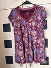 Mantaray Blue & Dark Pink Floral Print Short Sleeve Top Size 16. Good Condition