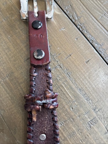 Womans, girls Leather western belt with Silver accents - Picture 5 of 5