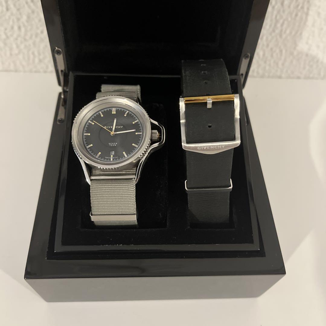 Givenchy Seventeen Watch Black Dial Nylon Leather Straps Box Givenchy Seventeen Watch Black Dial Nylon Leather Straps Box
