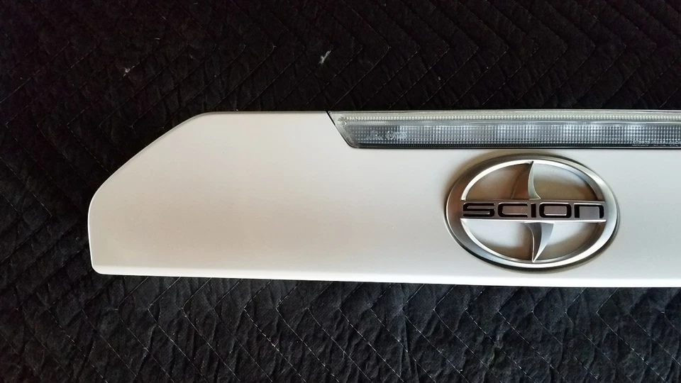 Cubierta de manija de puerta trasera Scion TC 2011-16 con luz de freno Foto 3 de 4