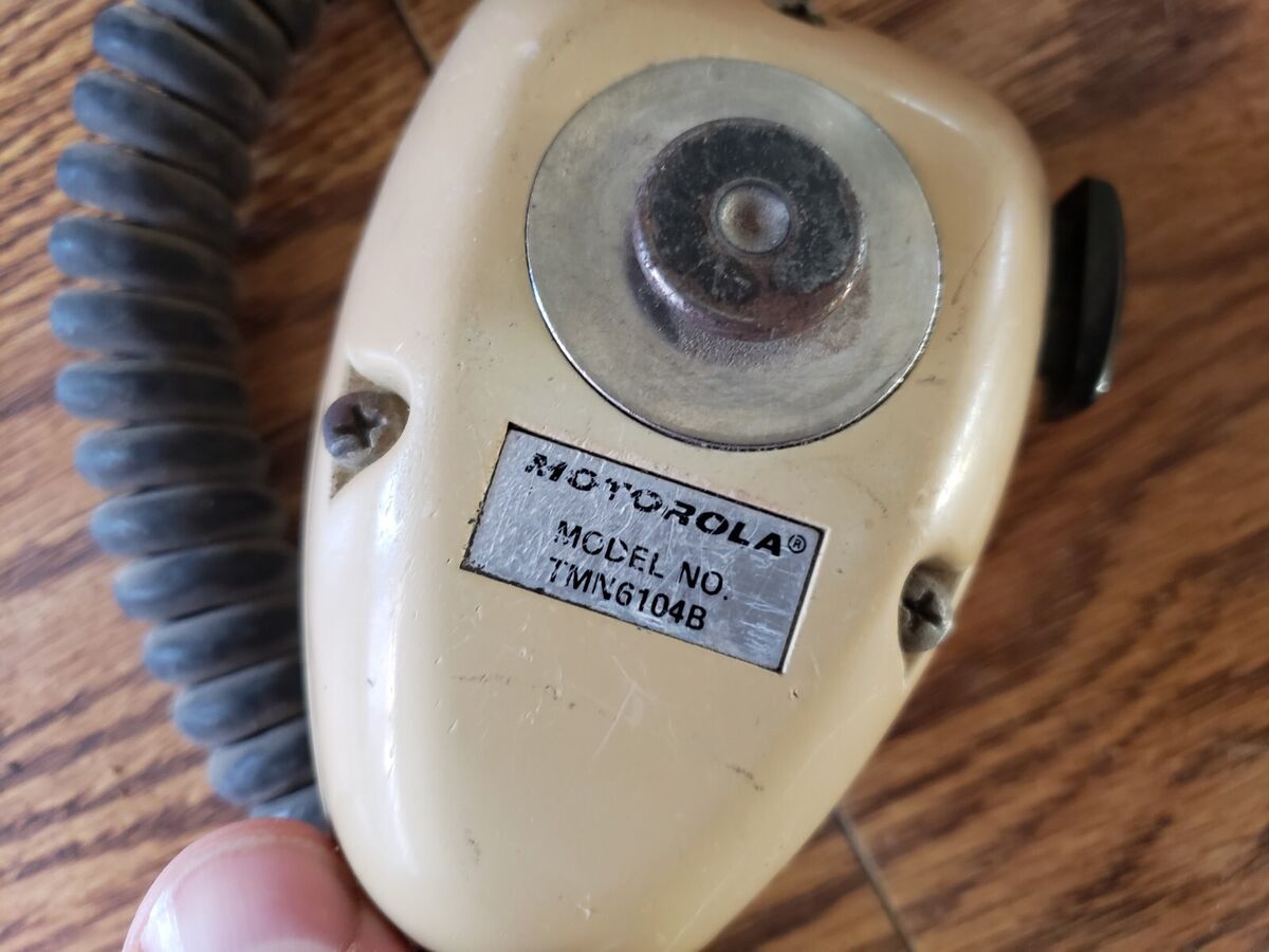 Motorola Maxar Radio with Microphone, Model D24TRA6300CK | eBay Motorola Maxar Radio with Microphone, Model D24TRA6300CK | eBay