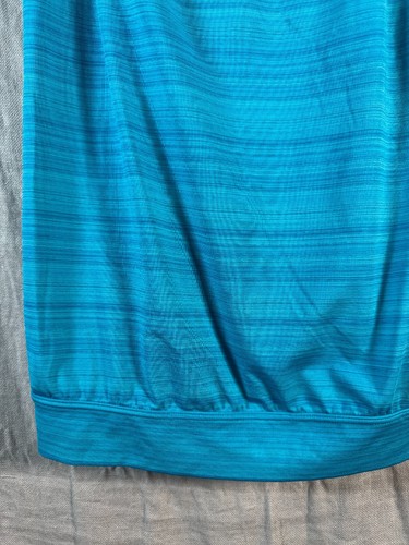 Camiseta sin mangas Athleta azul para mujer talla M espalda deportiva con tirantes incorporada sujetador deportivo visible - Imagen 3 de 14