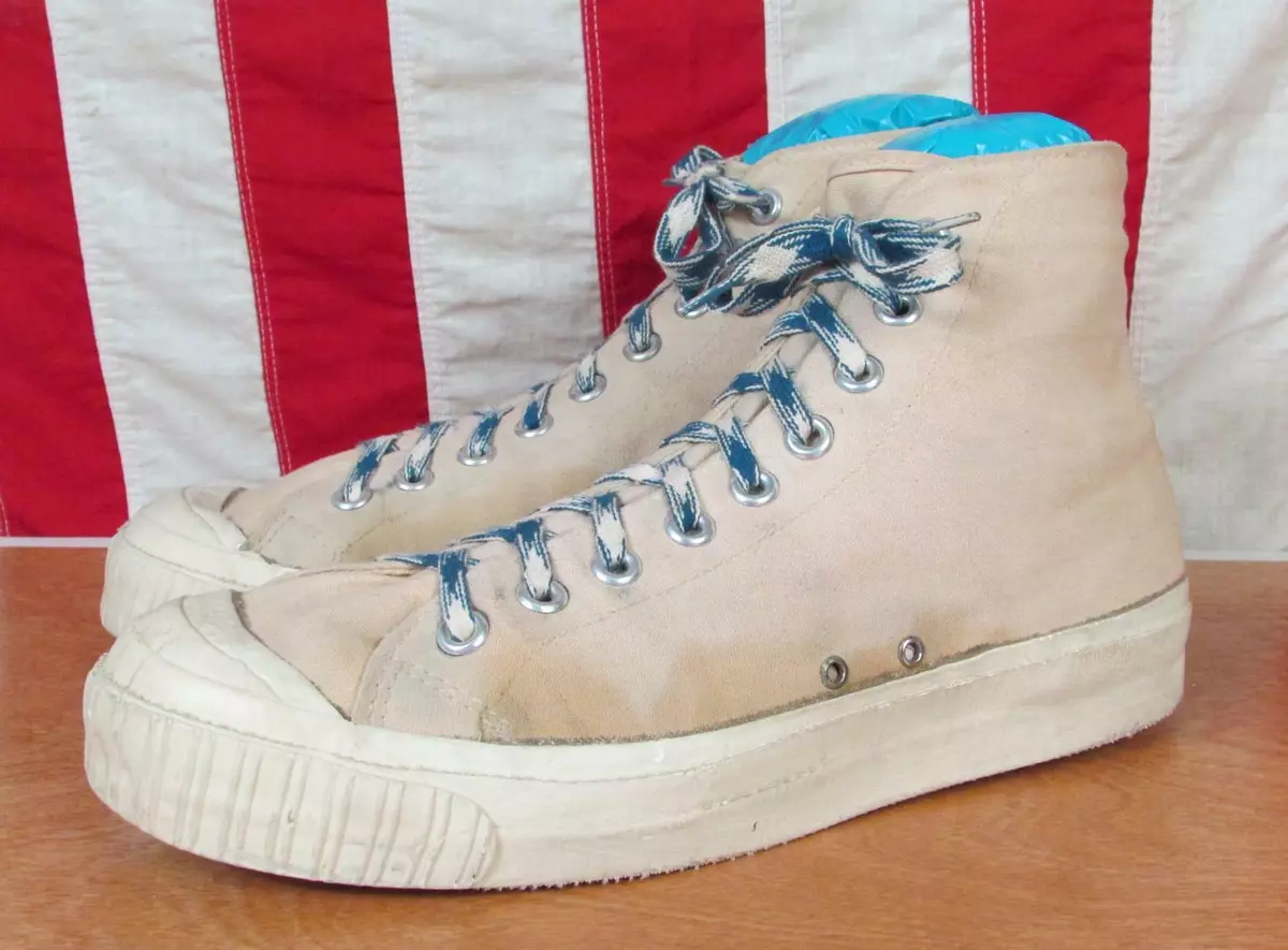 Sneakers da basket vintage anni 40 Galles Goodyear in tela bianca scarpe da pal