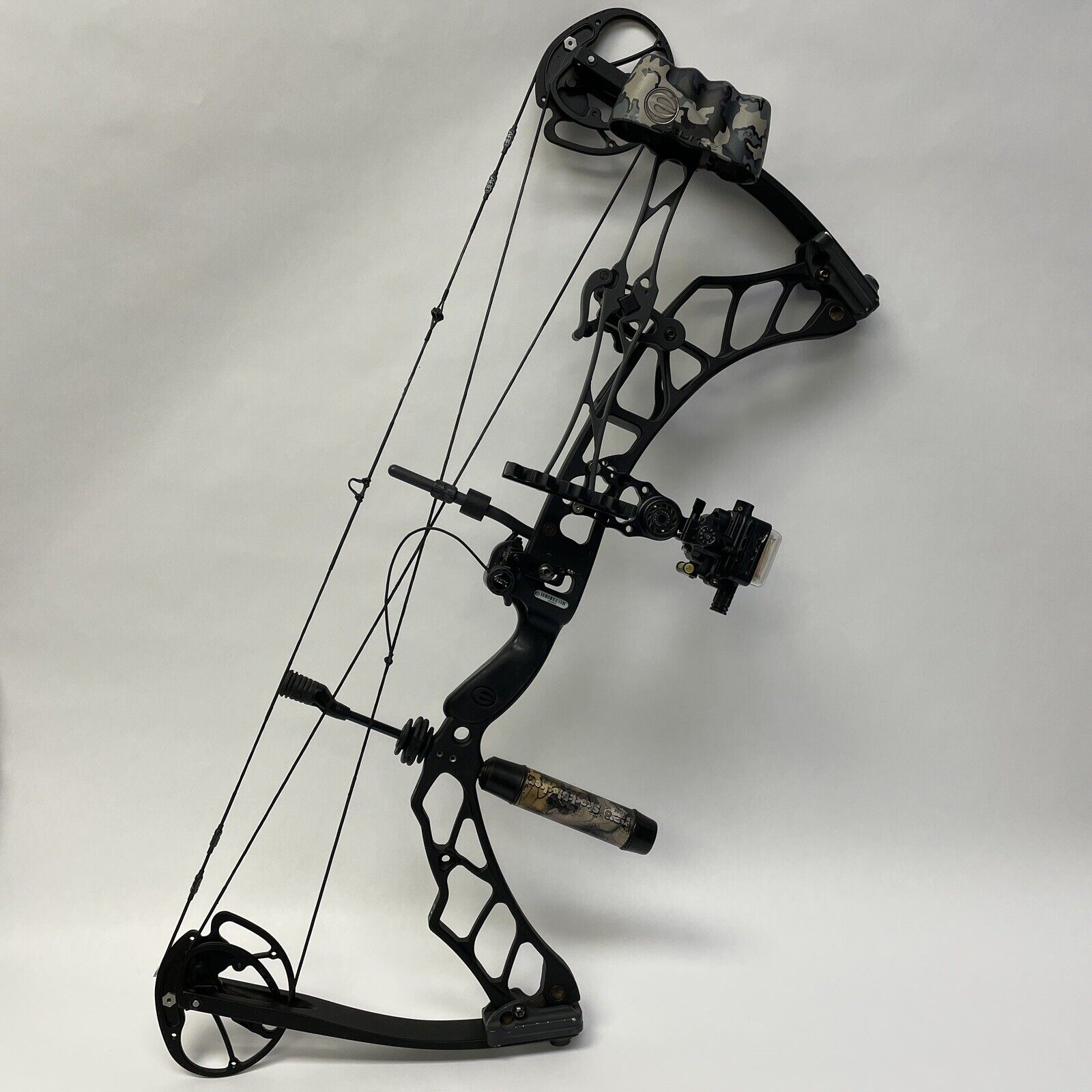 Elite Impulse 31 RH Right Handed Compound Bow Hunting