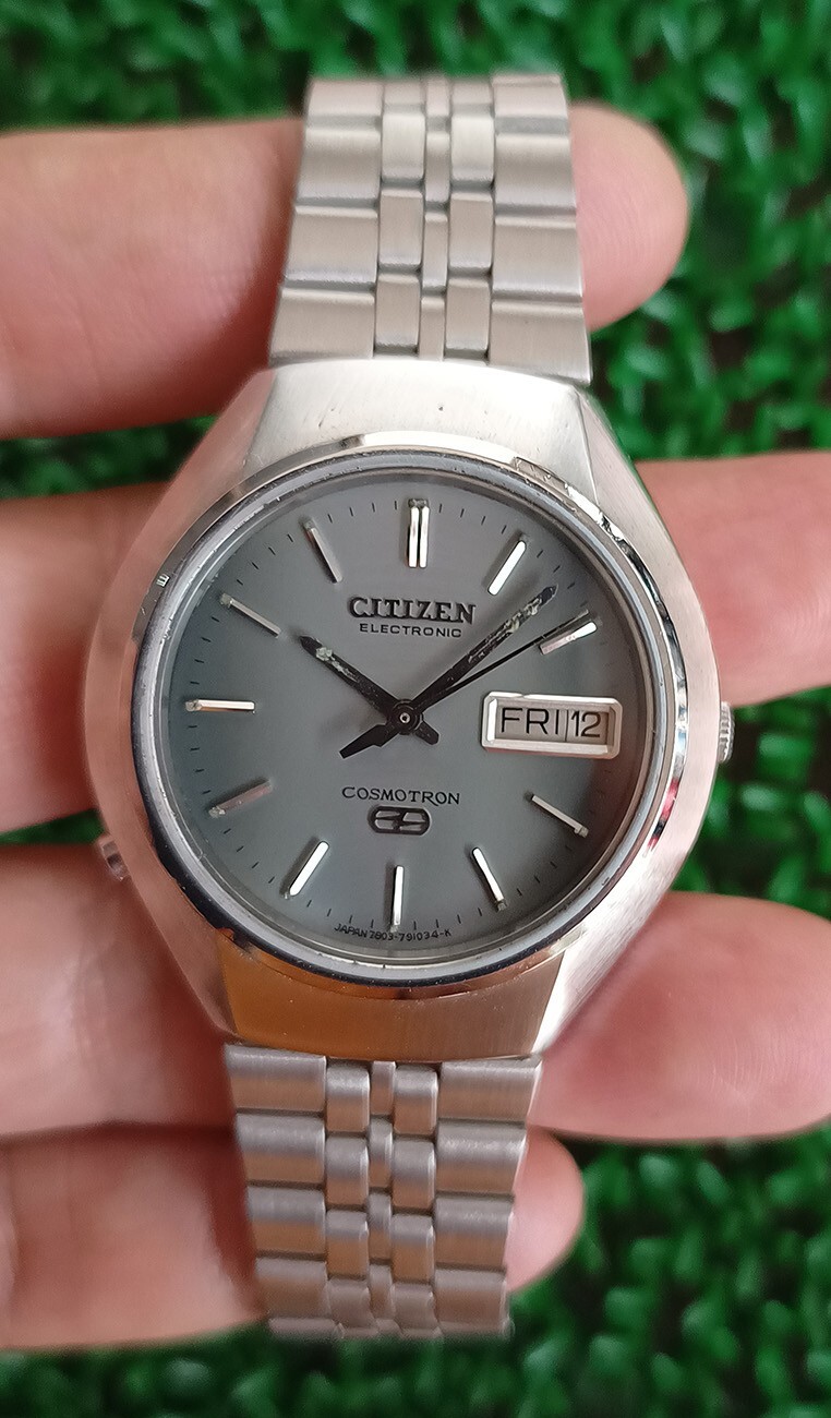 VINTAGE CITIZEN COSMOTRON CAL.7803 ORIGINAL DIAL DAY/DATE ELECTRONIC JAPAN WATCH