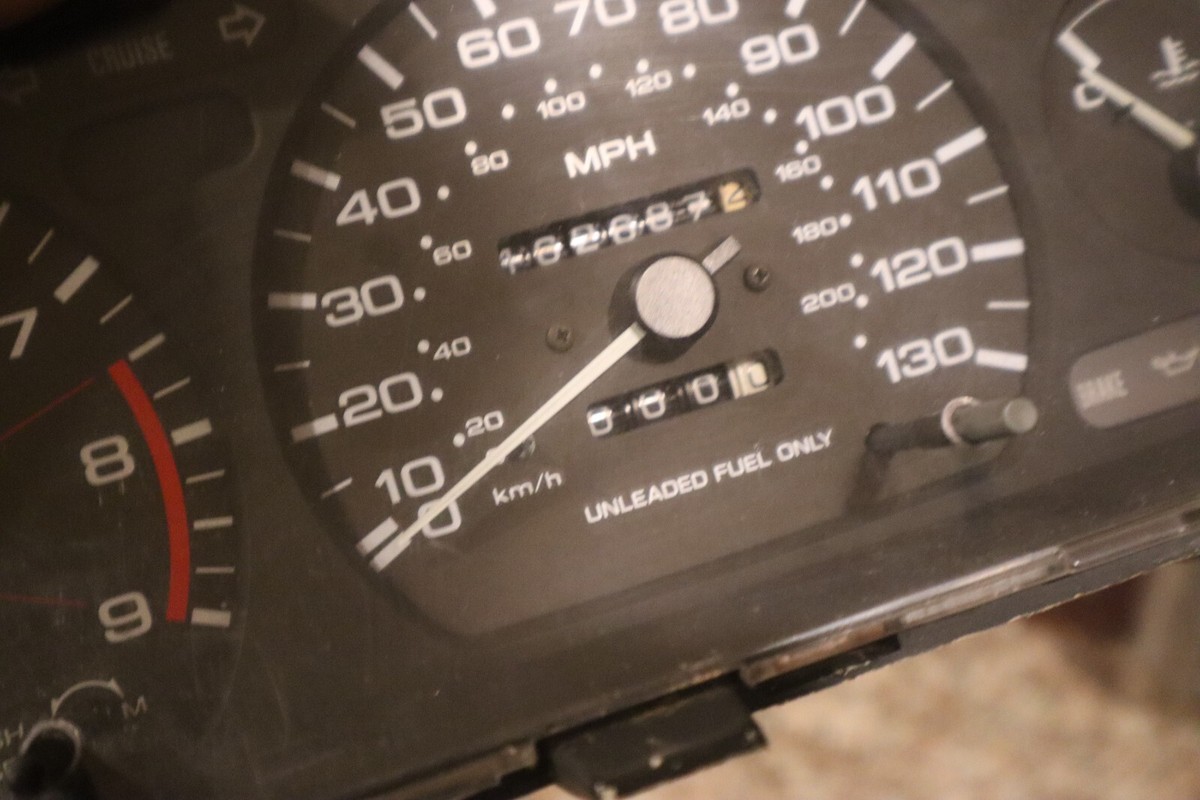 1991-1992 Nissan Sentra SE-R B13 MT Instrument Speedometer