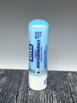 NIVEA Mint & Minerals Refreshing Lip Care 0.17 - 9/2013