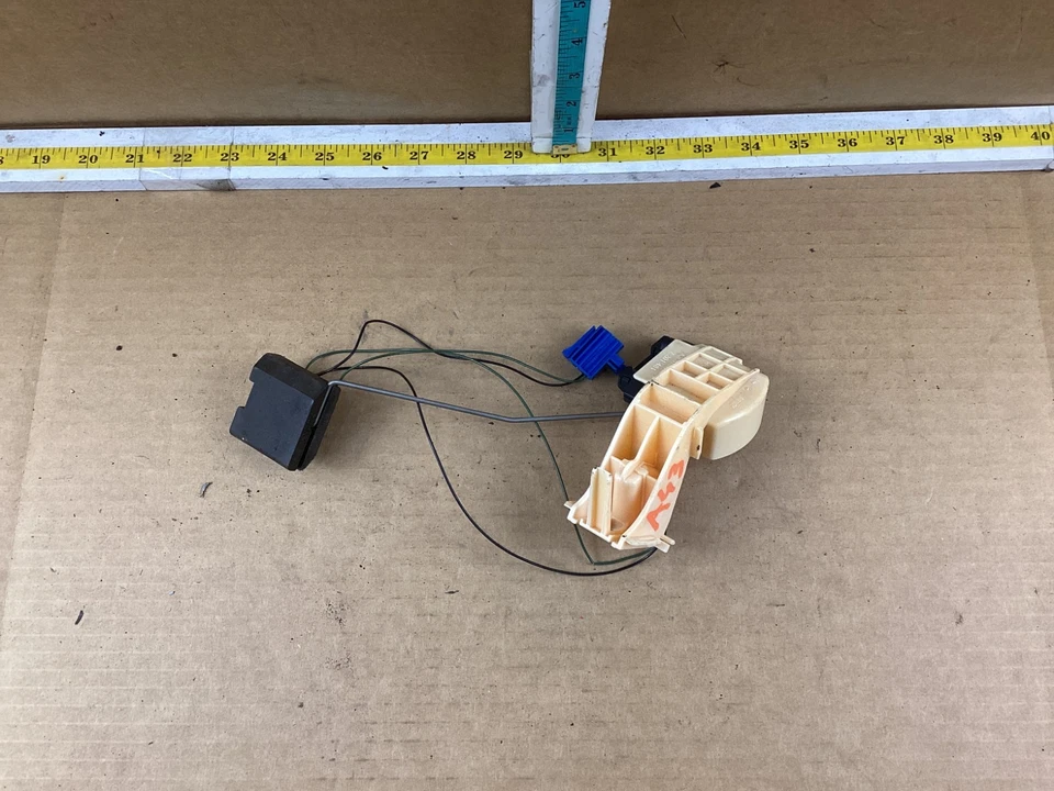 2011-2015 BMW 7 Series 740i Fuel Level Sensor OEM - Image 2 of 4