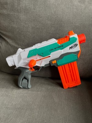 Nerf N-Strike Elite Modulus Tri-Strike Blaster / Kinderspielzeug ''