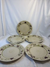 5 ROYAL NORFORLK GREENBRIER INTERNATIONAL INC DINNER PLATES 10 1/2" DIAMETER.