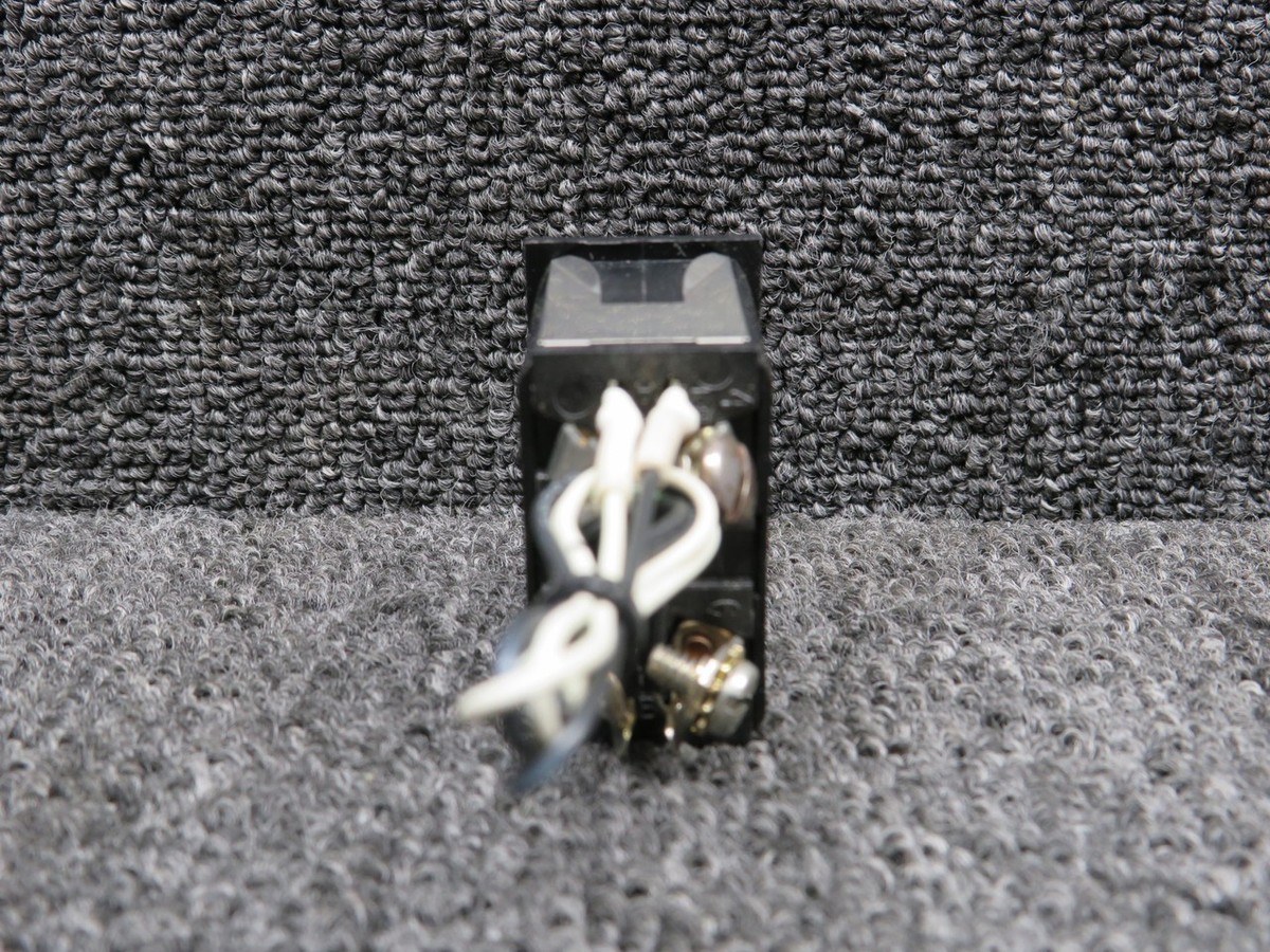 8941K701 (Alt: 688-297) Piper PA34-220T Surface De-Ice Push Switch