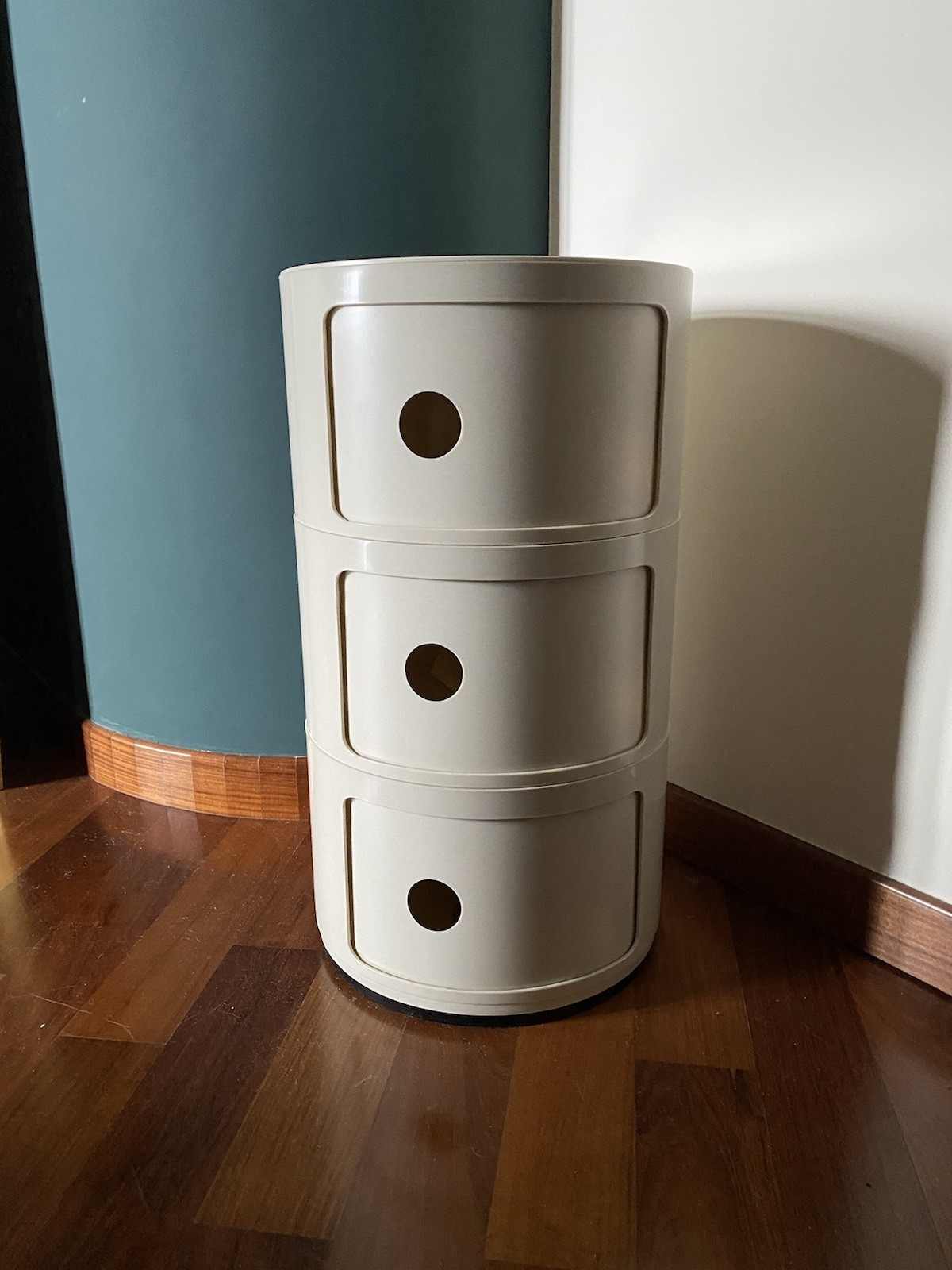 Three Element Cream Beige Component Bedside Table - Imitation Kartell