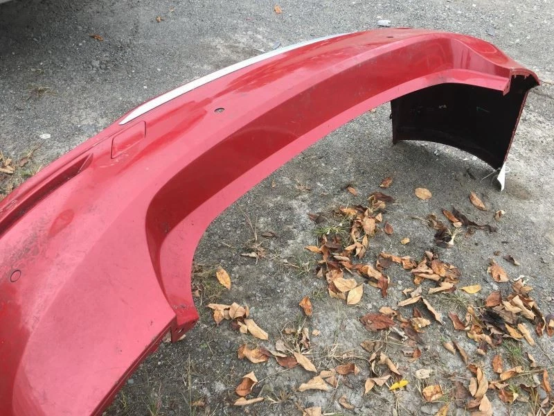 CUBIERTA PARACHOQUES TRASERO SEDÁN CON ASISTENCIA DE ESTACIONAMIENTO SE ADAPTA A BMW 328i 11367 12-15 Foto 3 de 4