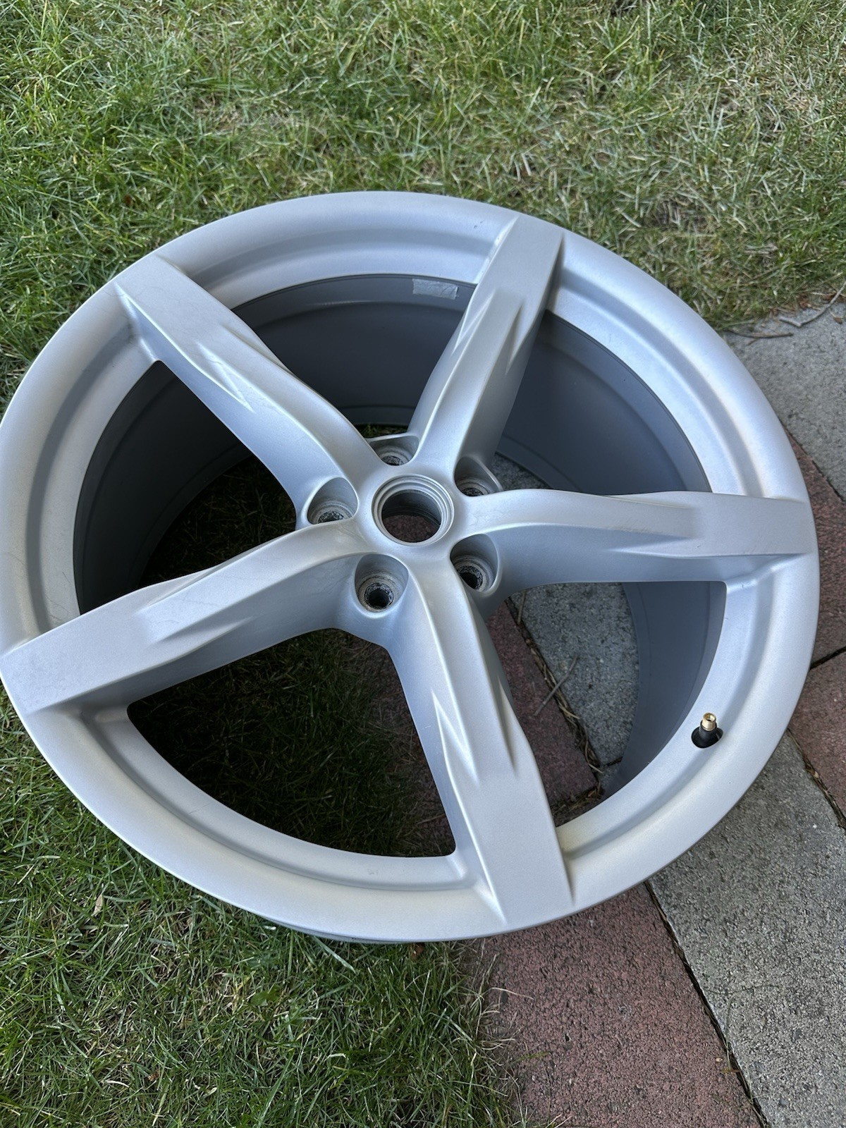 2016 Ferrari GTC4Lusso 2018 2019 96939 OEM wheel rim 20 x 10.5 REAR (1)