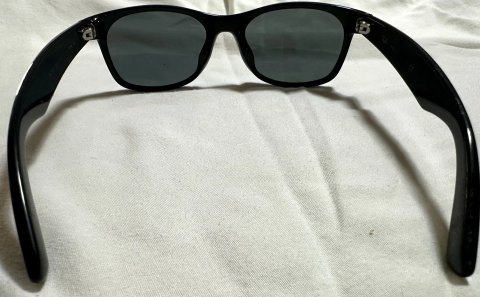 Gafas de sol Ray Ban RB1324 Wayfarer II negras polarizadas hechas en Italia Foto 3 de 4
