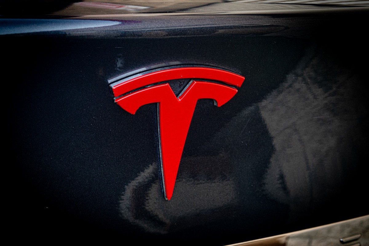 Logo emblemen in zwart voor de Tesla Model 3 Logo emblemen in zwart voor de Tesla Model 3