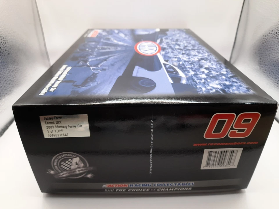 Coche divertido Ashley Force Castrol GTX 2009 Mustang 1:24 1 de 1185 Foto 3 de 4