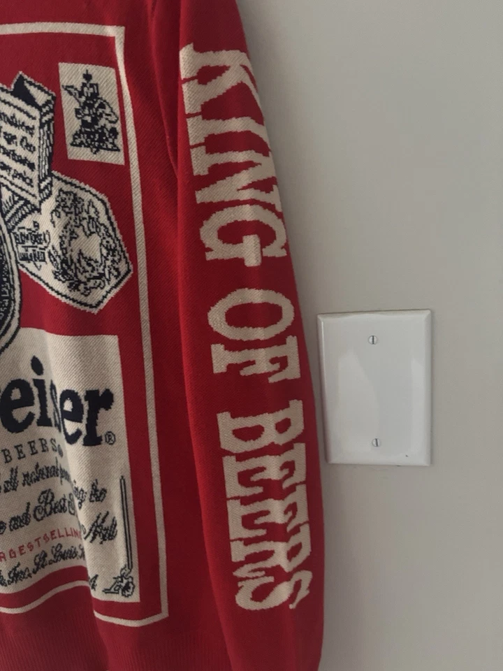 Suéter Budweiser Talla SM Doble Cara Clásico Sello Hecho en EE. UU. USADO EN EXCELENTE ESTADO Foto 3 de 4