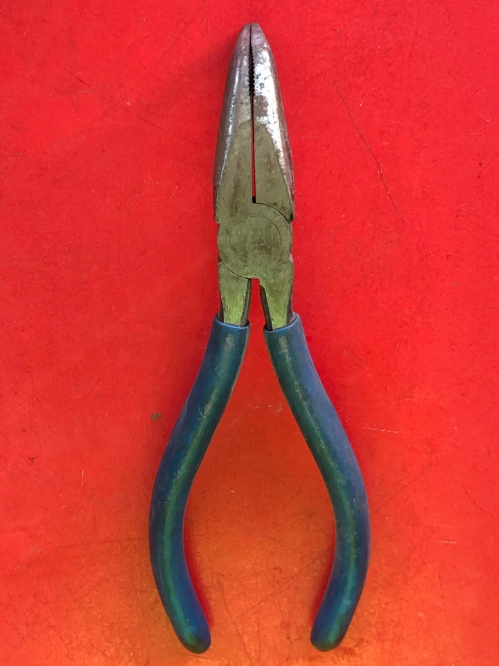 NUEVO, OXIDADO KD TOOLS 45706 6" AGUJA CURVA NARIZ ALICATES HECHOS EN EE. UU. Foto 3 de 4