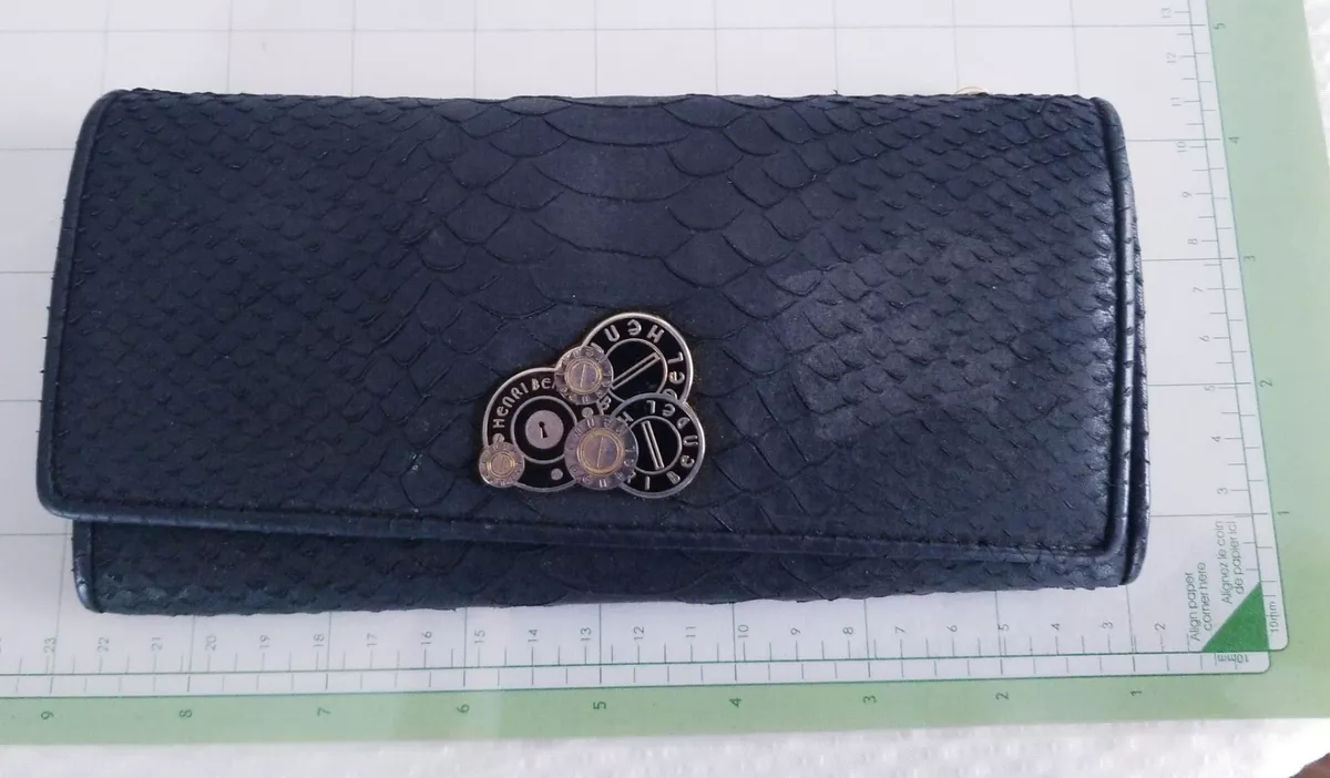 Henri bendel sales black wallet
