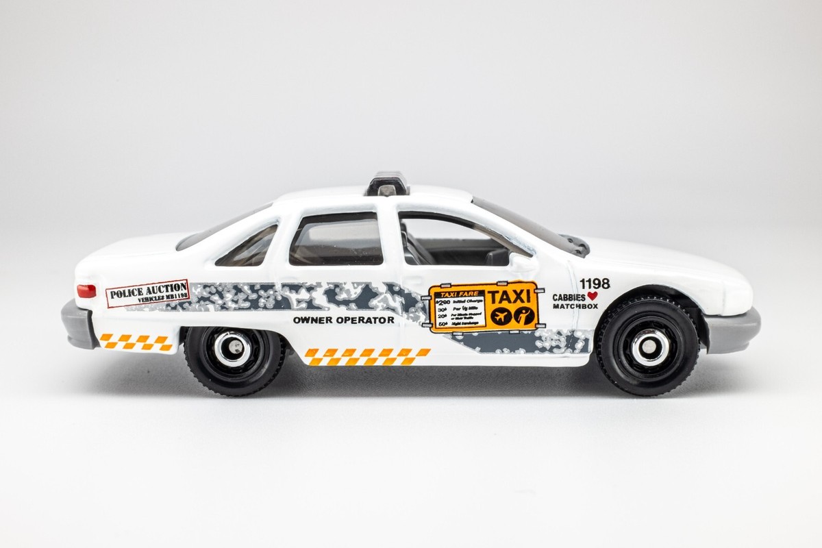 2021 Matchbox 9-Pack Exclusive Chevy® Caprice™ Classic (Police