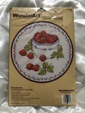 WonderArt Strawberries Counted Cross Stitch Hoop Kit 7" diameter Made in USA Vtg