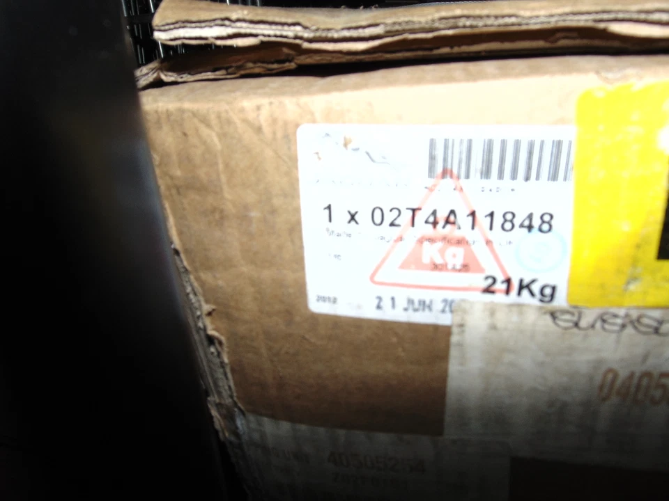 New Genuine Jaguar F-Pace Fixed Side Steps Kit Running Boards T4A11848 T4A40172 - Image 3 of 3