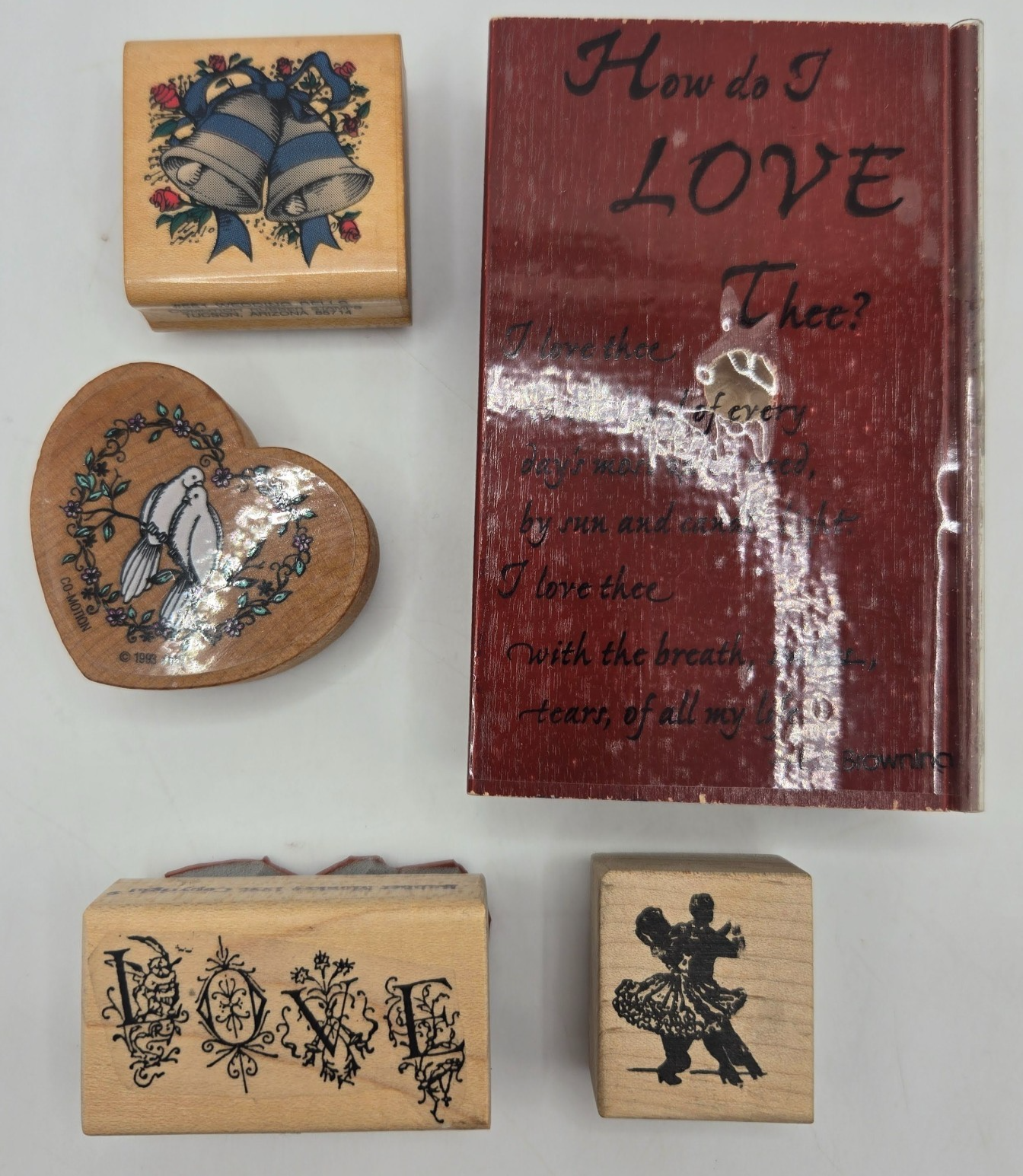Foto 1 di 23