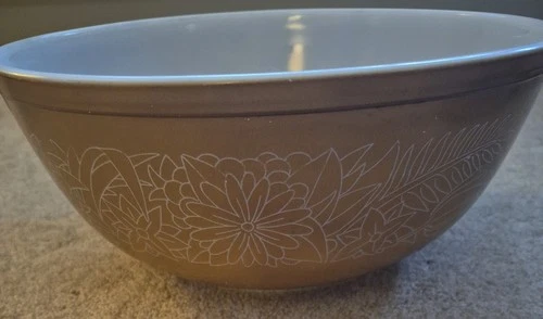VTG Pyrex Woodland Tan Mixing Bowl #404 4 Quart Brown USA