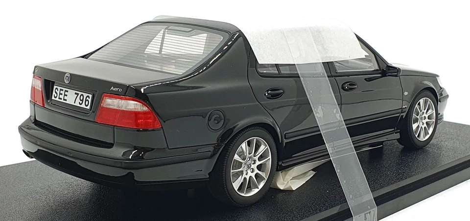 Cult 1/18 Scale Resin CML198-2 - 1997-2005 saab 9-5 Turbo Aero - Black - Image 2 of 4