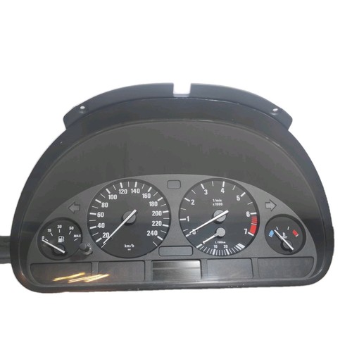 155] Original Kombiinstrument Tacho BMW 525i E39 62116907015/110008735109 221Km