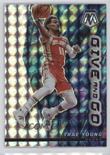 2022-23 Panini Mosaic Give and Go Mosaic Prizm Trae Young #4 05v0