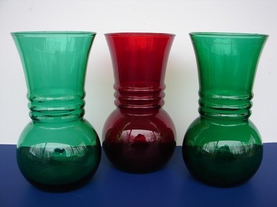 3 Vintage Anchor Hocking Forest Green Red Glass 6'' Plain Ribbed Vase Horizontal
