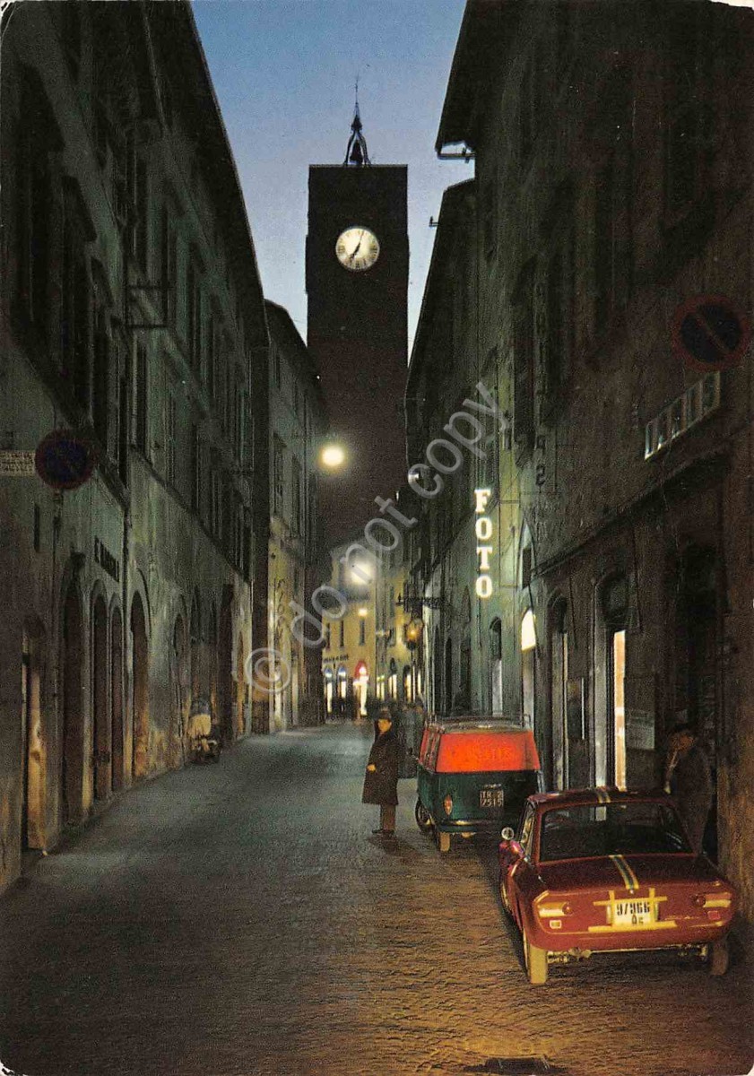 Cartolina Orvieto Corso Cavour Notturno 1973 auto d'epoca animata negozio Foto