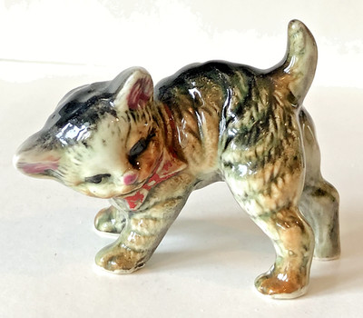 VTG Glazed Ceramic Hunched Back Striped Tabby Cat wearing a Red Bow-Good Cond.