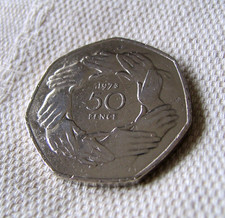 1973, 50p PENCE, RING OF HANDS, CIRCULATED EEC COMMEMORTIVE COIN