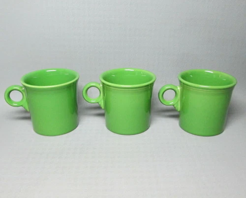 Fiesta mugs in shamrock green Homer Laughlin ring handle set of three  (6436)