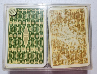 Vintage  Edition 1979 Alteuburg-Stralsunder /Two Set Playing Cards in Container 