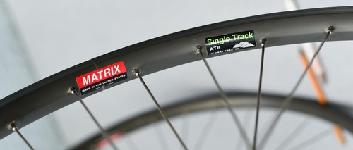 BULLSEYE Set Ruote, Cerchi 26" Matrix Monopista, 9 x 120-126mm, Vintage mtb - Foto 11 di 14