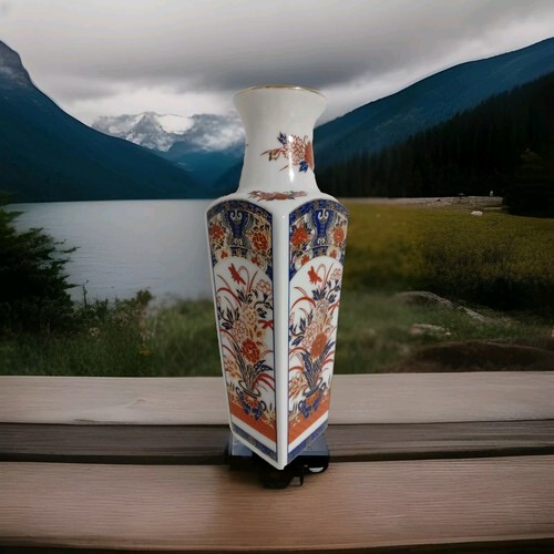 Vintage Flower Gold Trim Japanese Temple Vase Or Sake Glass Bottle 8 Inch Tall