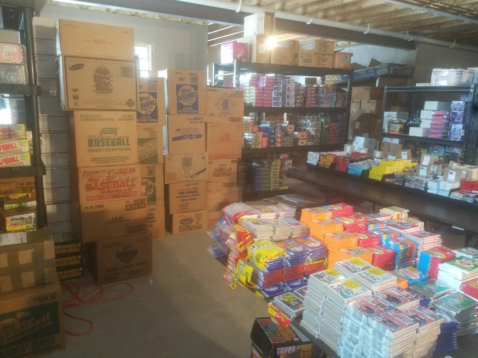 Old Baseball Cards Unopened Packs from Wax Box - Vintage 100 Card Lot Plus BONUS - Image 2 of 4