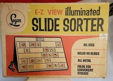 35mm Slide Sorter Viewer E-Z View Illuminated Logan 1055 Holds 40 Slides Vintage
