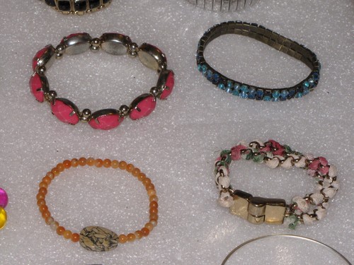 Lot Of 30 Bracelet Bella Ryann Gold Plated Silver Floral Rose Jade Beaded Womens - Picture 14 of 24